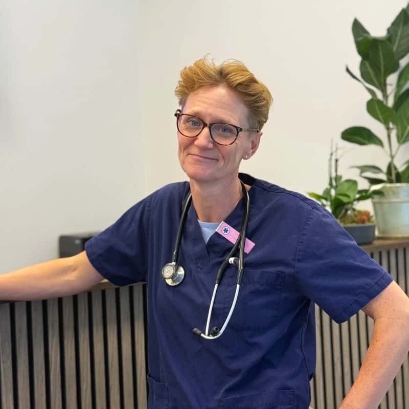 Åsa, chefsveterinär och specialist på PlutoVets Djurkliniken Kungsholmen