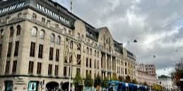 Norrmalm, Stockholm — Sergels torg och Hötorgsskraporna i centrala Stockholm. Hitta privatägda veterinärer och djurkliniker i Norrmalm.